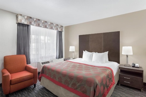 Ramada by Wyndham Monterey image 22
