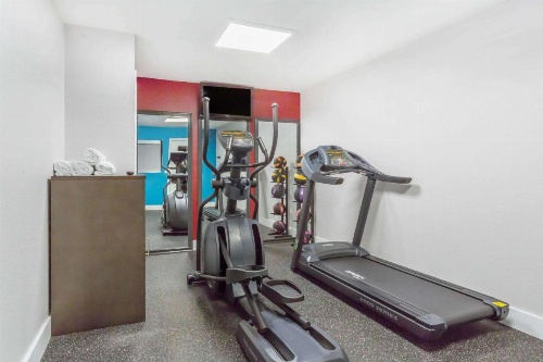 Ramada by Wyndham Monterey image 33