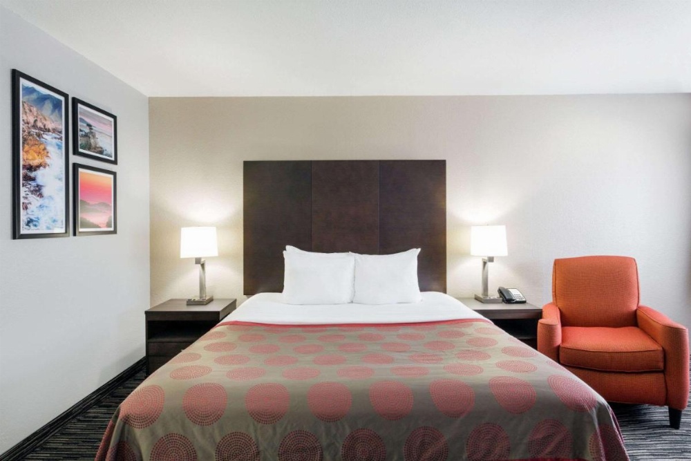 Ramada by Wyndham Monterey Image 36
