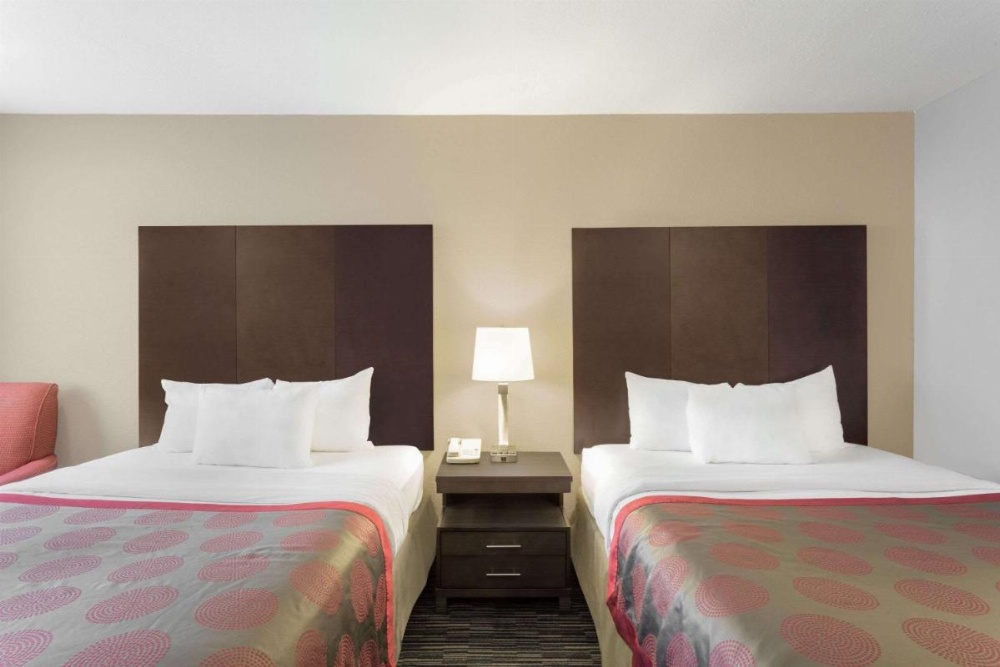 Ramada by Wyndham Monterey Image 38